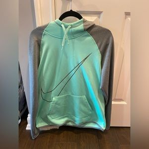 Women’s Large Dri-Fit Nike Hoodie